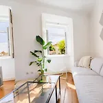 Alfama Retreat 4br With Breathtaking River Views Lisboa