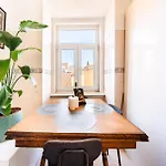 Alfama Retreat 4br With Breathtaking River Views * Lisboa