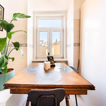 Alfama Retreat 4br With Breathtaking River Views * Lisboa