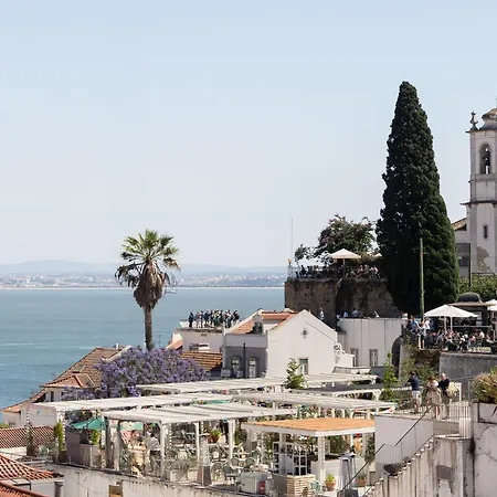 Apartman Alfama Retreat 4br With Breathtaking River Views *