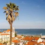 Alfama Retreat 4br With Breathtaking River Views Apartman *