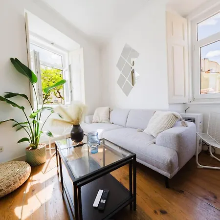 Alfama Retreat 4br With Breathtaking River Views *