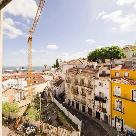 Διαμέρισμα Alfama Retreat 4br With Breathtaking River Views